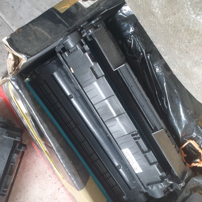 

tinta isi ulang printer catridge 12a q2612a habis tinta bekas star