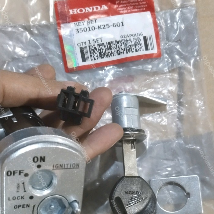 Key Set Konci Kunci Kontak Beat Fi 2013-2015 Original