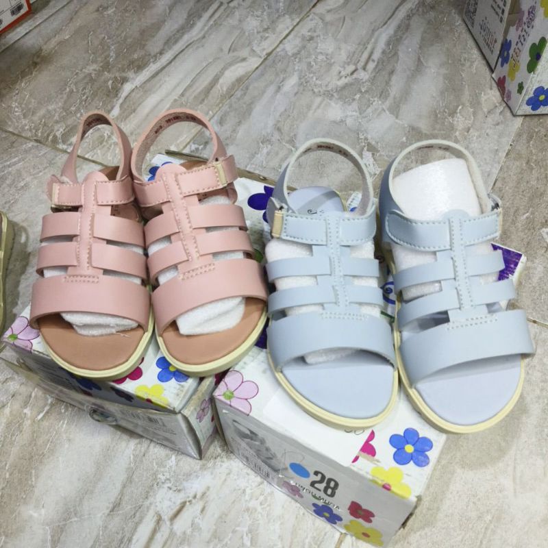 SEPATU SANDAL ANAK TANGGUNG PEREMPUAN YONGKIDS