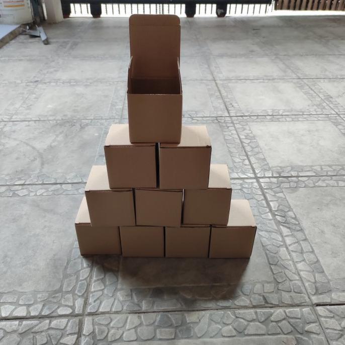 

Kardus Packing Kotak Packing Kotak Kardus 8.5X8.5X8.5 Mulus Kode 403
