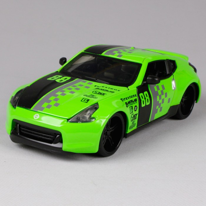 FLASH SALE DIECAST MAISTO 1:24 NISSAN 370Z TERMURAH