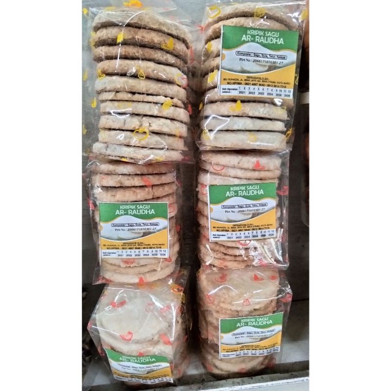 Kripik Sagu / Kue Sagu / Roti Sagu / Kue Kelapa / Kue Jadul / Oleh Oleh Khas Pontianak