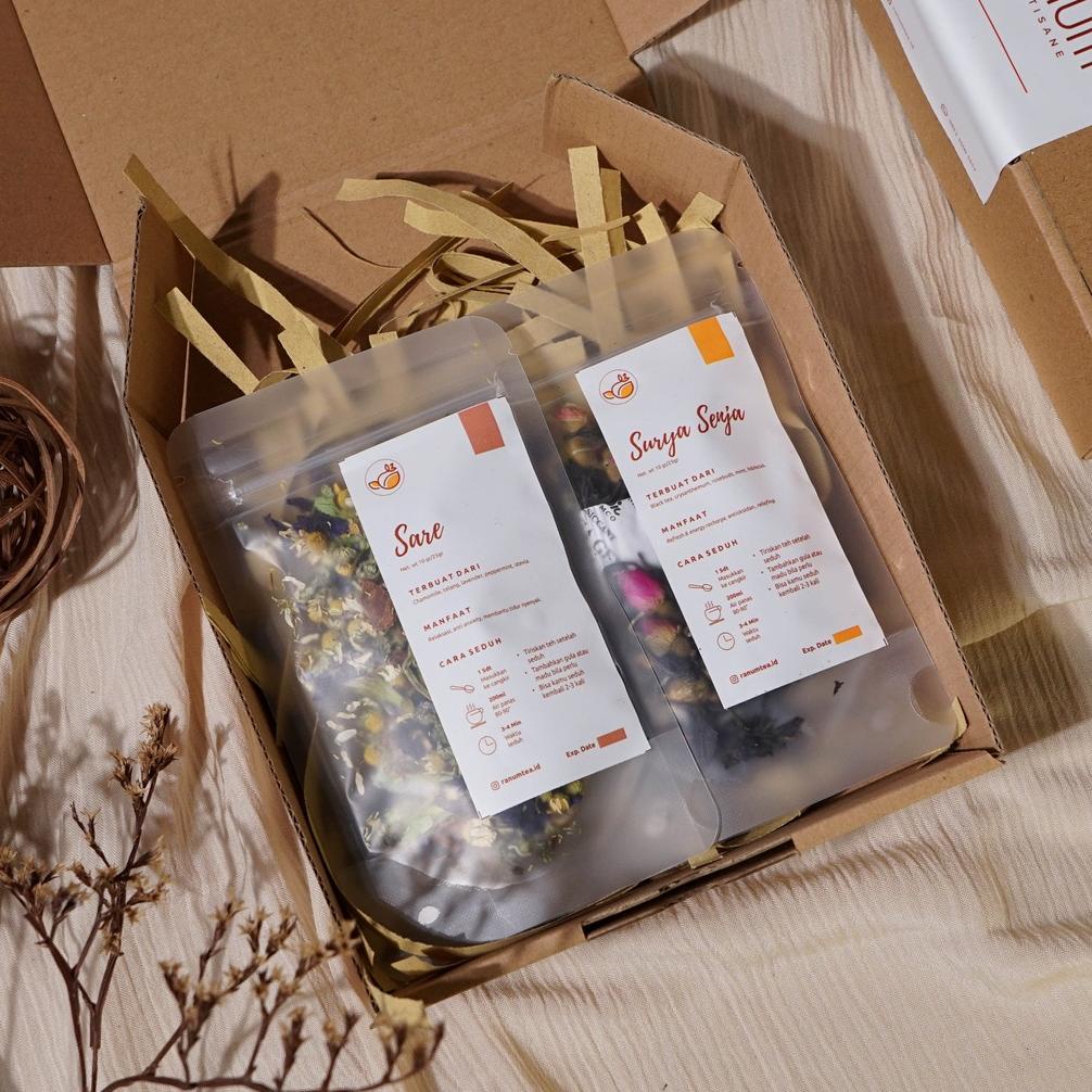 

Murah Hampers Artisan Tea - Sepasang / Teh Herbal Teh Bunga Tea Blend / Hampers Sehat Wedding Gift Idul Fitri Hampers Lebaran Kado Nikah Kado Ulang Tahun Gift - Ranum Viral