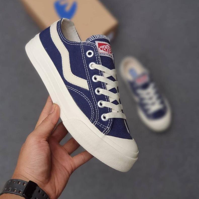 Terlaris {BISA COD} Sepatu Ventela Public Low Black Natural Navy Green Yellow Maroon Grey Original O