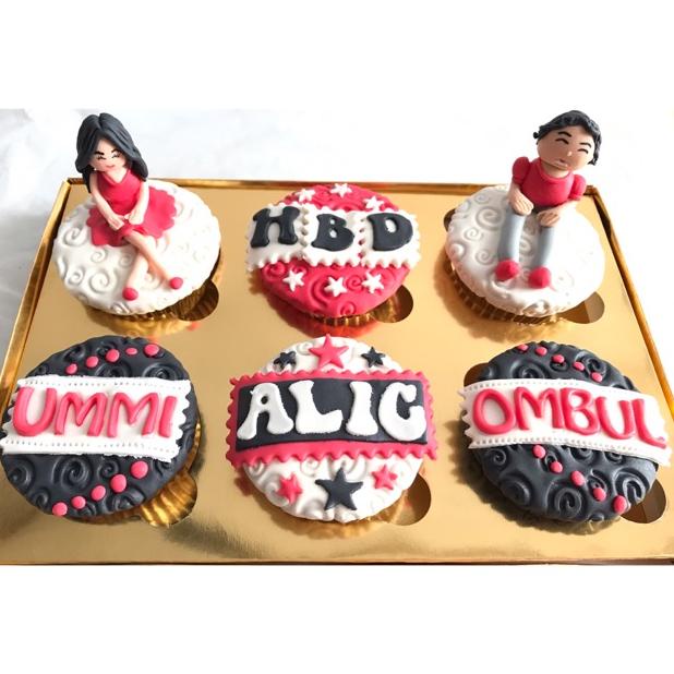 

Media cupcake 6pc custom fondant by QUEENCUPCAKESS MD003