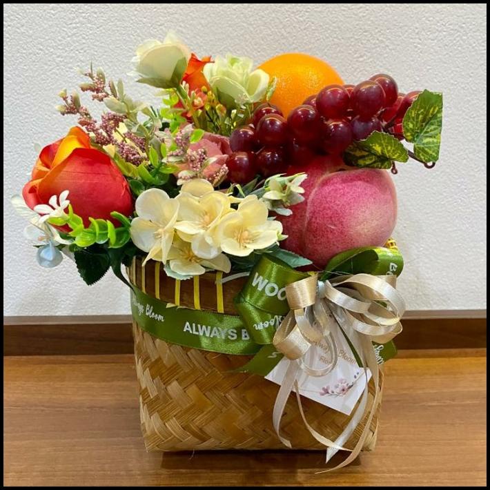 

BEST DEAL KERANJANG HAMPERS PARCEL PARSEL BUNGA DAN BUAH/HADIAH ULANG TAHUN !