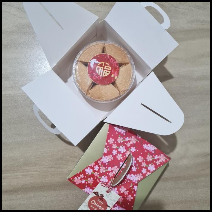 

TERMURAH KOTAK JINJING SMALL TEMA BUNGA UTK IMLEK, KOTAK KUE DAN TOPLES !