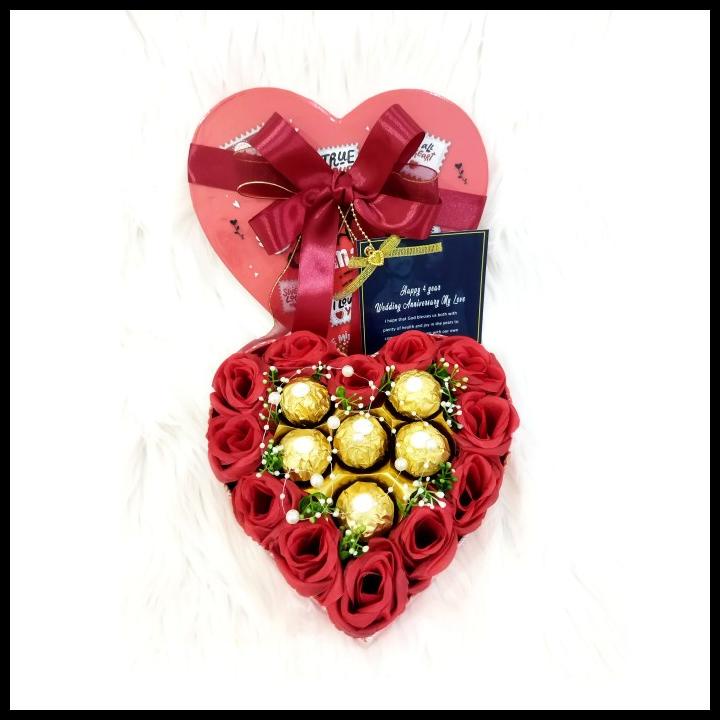 

BEST DEAL BUKET BOX BUNGA COKLAT FERRERO ROCHER !!