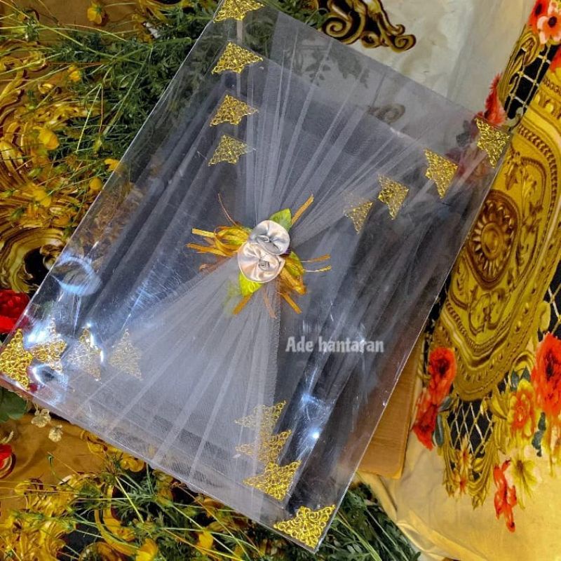 

Set Isi 4 Kotak Box Hantaran Seserahan Pernikahan Premium Mika Tile