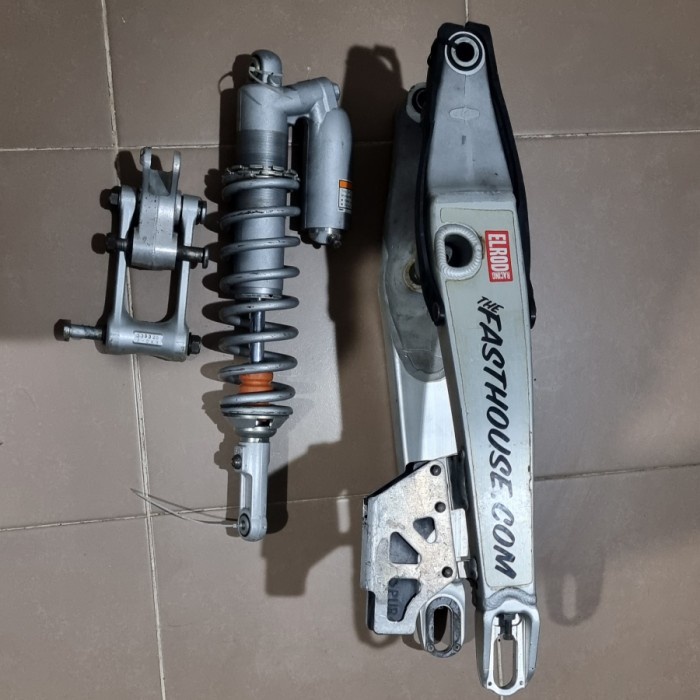 {BEKAS} swingarm arm unitrak linkage monoshock SE trail YZ 125 250 Diskon