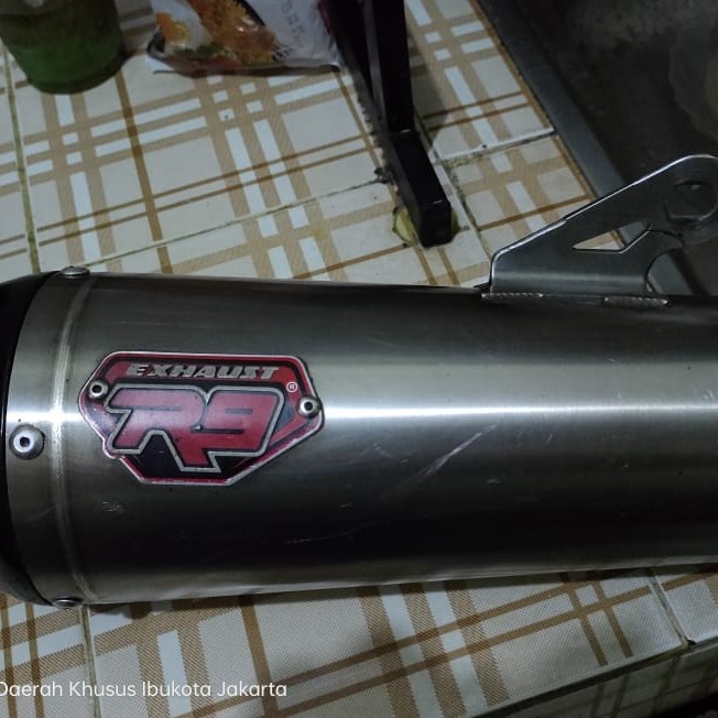 {Bekas} knalpot r9 alpha aerox Berkualitas