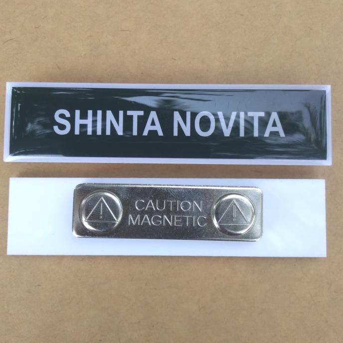 

Nametag Nama Dada Akrilik Magnet