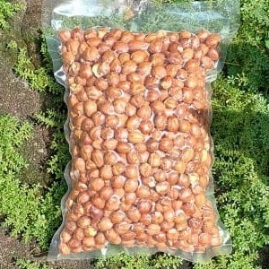 

Kacang - Raw Hazelnut Kacang Hazelnut Mentah Kupas 1Kg
