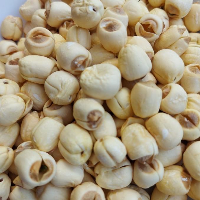 

biji teratai. 1 kg. lotus seed. lianzi GLM