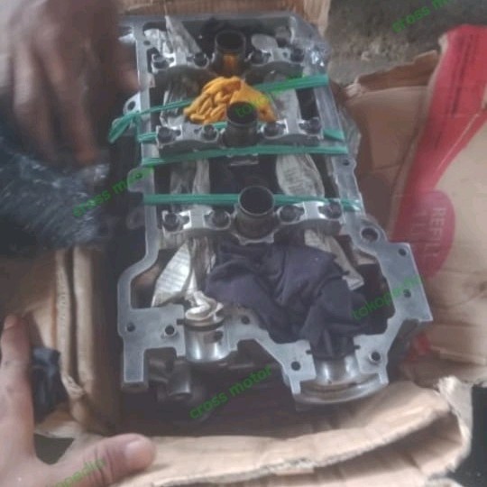 Cylinder Head Deksel Xenia 1000Cc