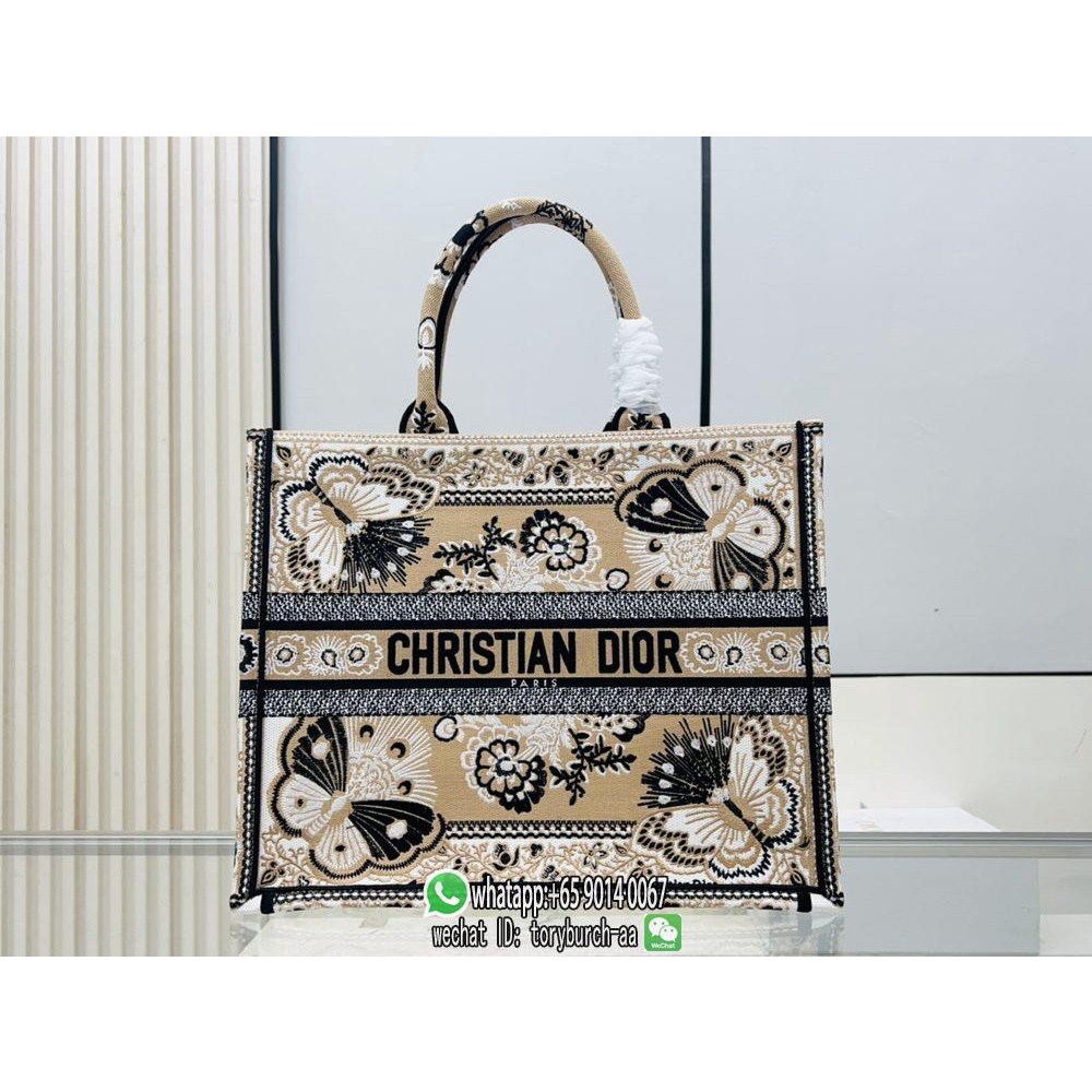 Dior medium booktote weekend getaways cabin handbag capacious canvas shopper tote handbag