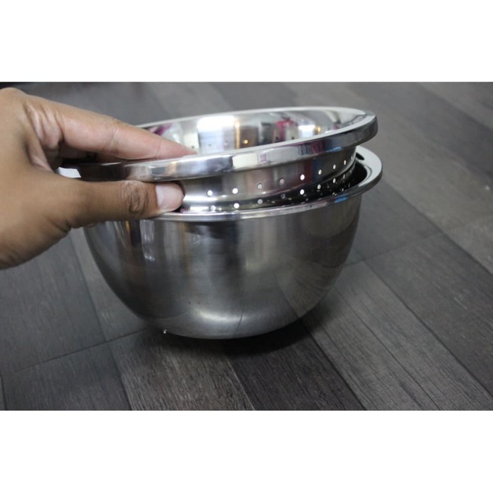 

22 Baskom Stainless Steel Set 2In1 Cuci Sayur Buah Saringan