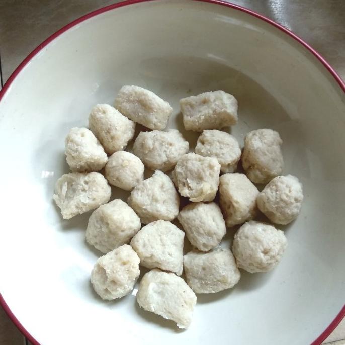 

BAKSO/BASO IKAN TENGGIRI ASLI ISI 20 BUTIR HOME MADE NO PENGAWET HALAL L35A