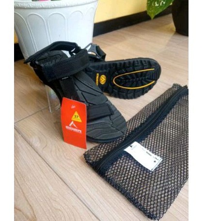 Sandal Gunung Eiger Nkajou Pria Dan Wanita Wil&Store