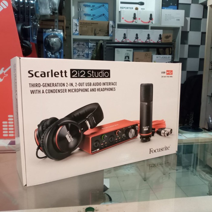 Focusrite Scarlett 2i2 Studio Gen3 (Generasi ketiga)