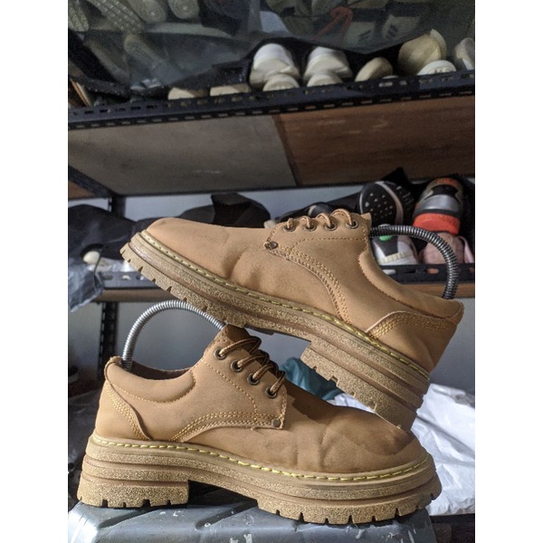 Sepatu CARTELO sz 42