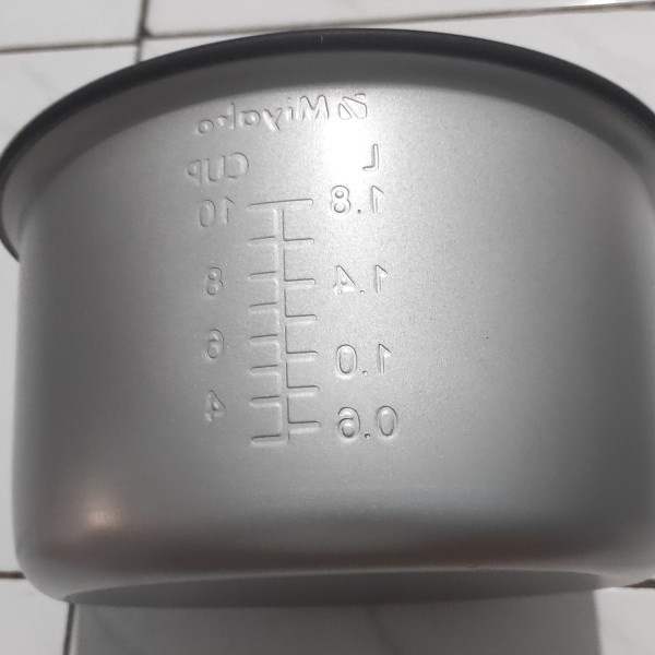 Panci Magicom Miyako 1,8 Liter - Panci Magic Com Miyako... Best