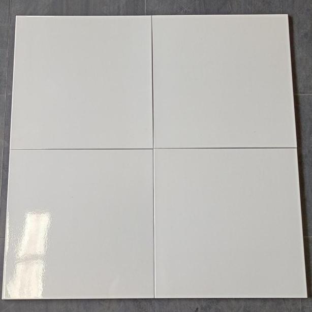 KERAMIK GRANDROYAL PUTIH 60X60 KW 3 BS