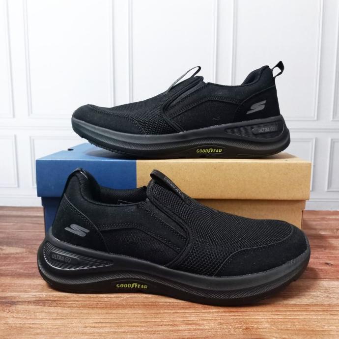 SKECHERS ULTRA GO X GOODYEAR/SEPATU PRIA/SEPATU SLIP ON/SKECHERS