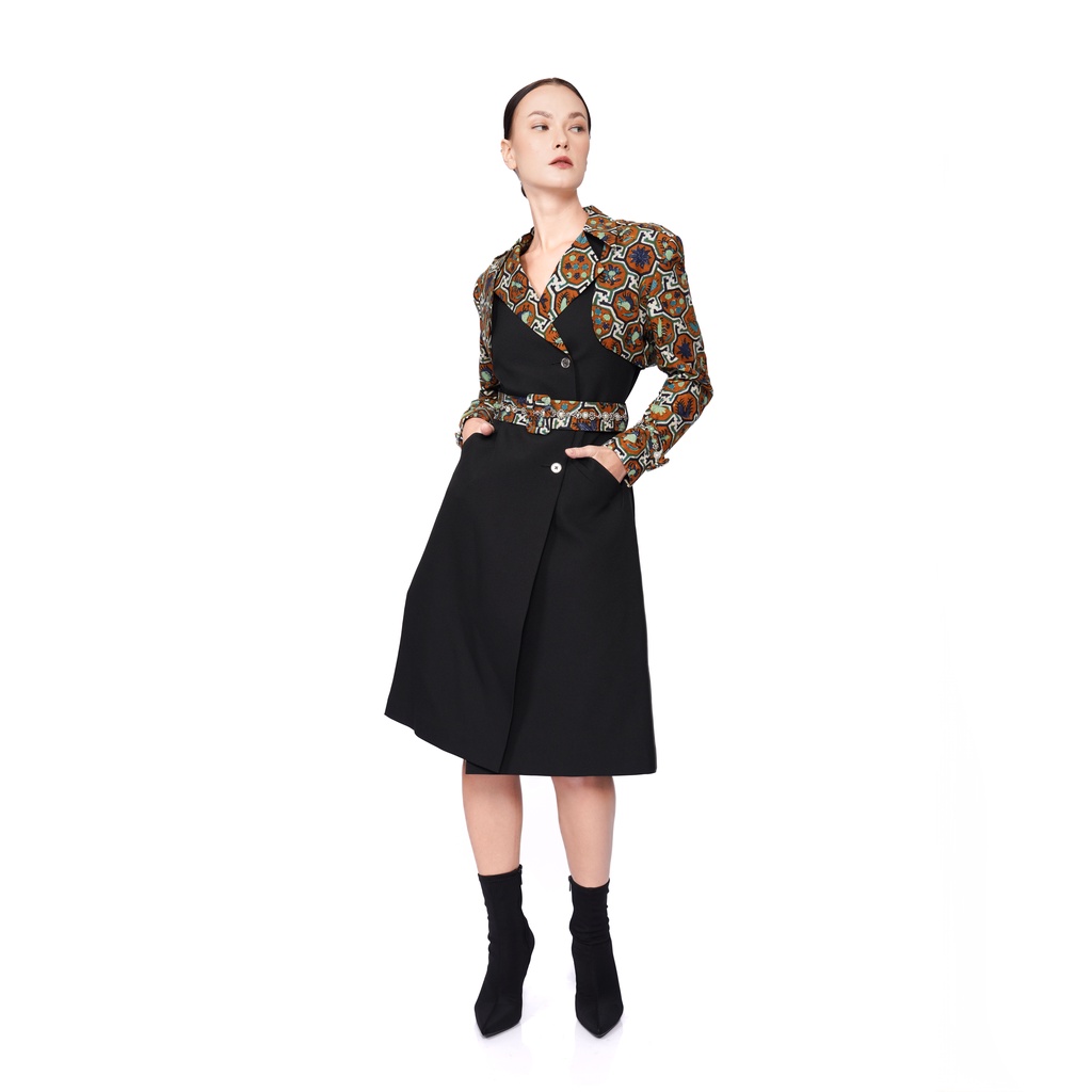 Wilsen Willim Batik Indramayu Coat with Embellishment