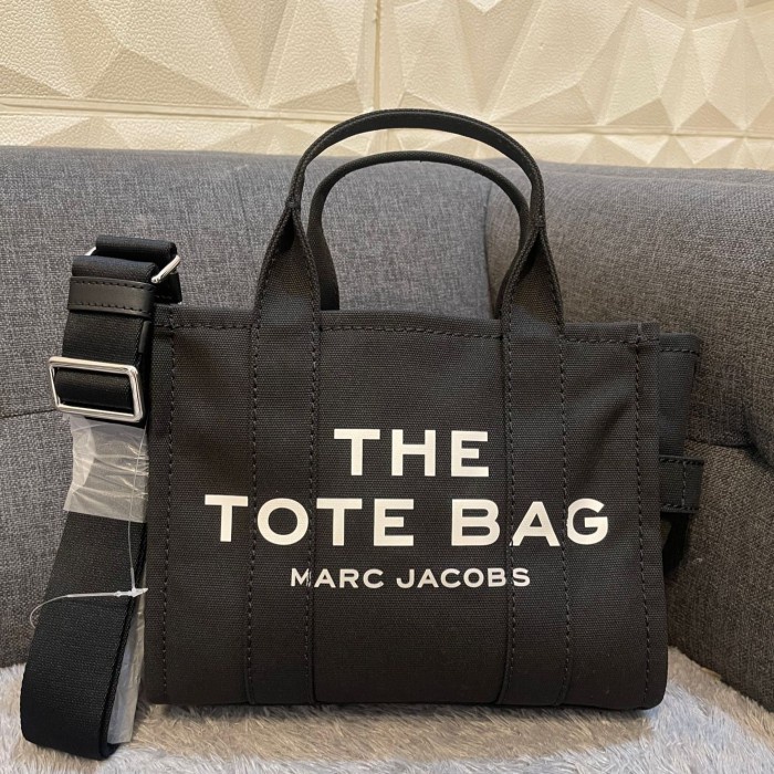 ✨New Marc Jacobs Mini Traveler Tote Bag In Black Canvas Terbaru