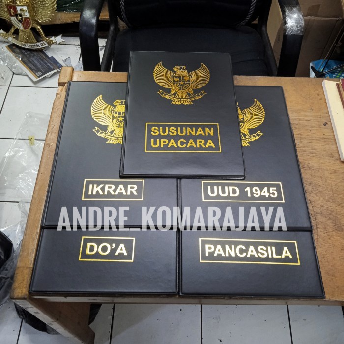 

Promo Map Upacara 1 Paket 5 Map Ready Stock