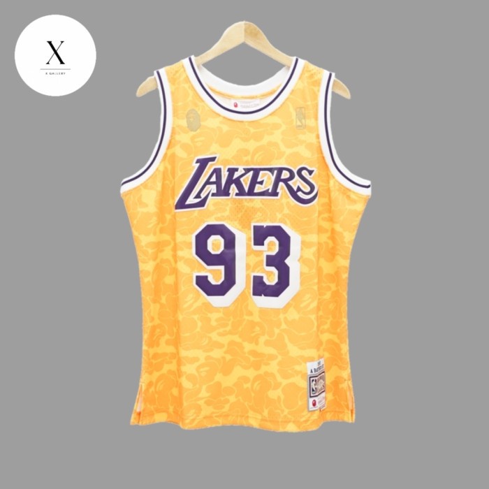 JERSEY LA LAKERS X BAPE 93 ORIGINAL JERSEY BASKET PRIA WANITA HYPE - S