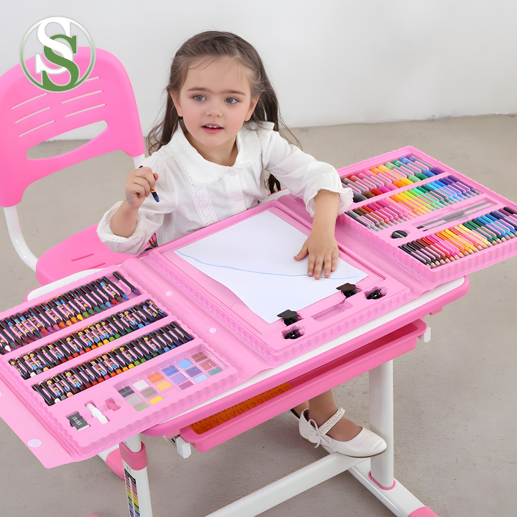 

Set Art / Crayon Set 208Pcs / Krayon Mewarnai Anak 208Pcs / Sil Warna Set 208Pcs