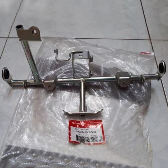 BRAKET BESI DUDUKAN COVER BODY DEPAN SUPRA125 SUPRA X 125 HELM IN HGP