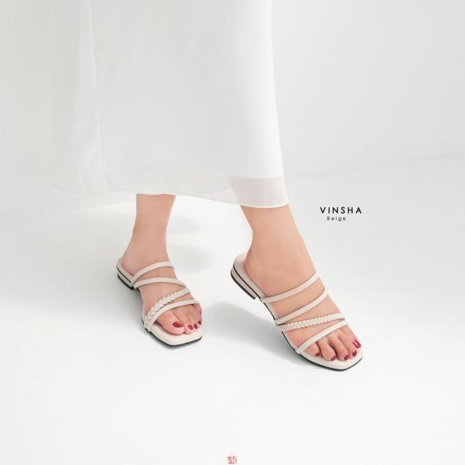 Damelia Vinsha Sandal Wanita