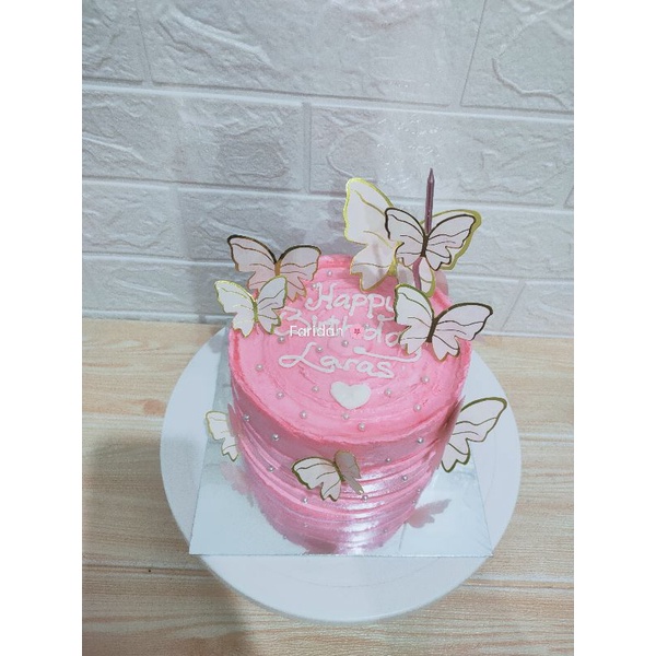 

KOREAN CAKE PINK BUTTERFLY