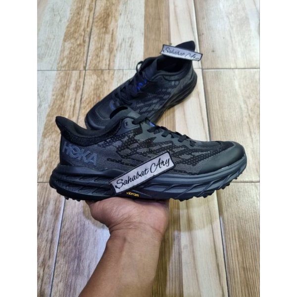 Sepatu Hoka One One Speedgoat 5 Black