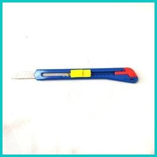 

Cutter TACO Kecil Pisau Pemotong Tajam Silet Sillet Cuter Tipis Kuat 1
