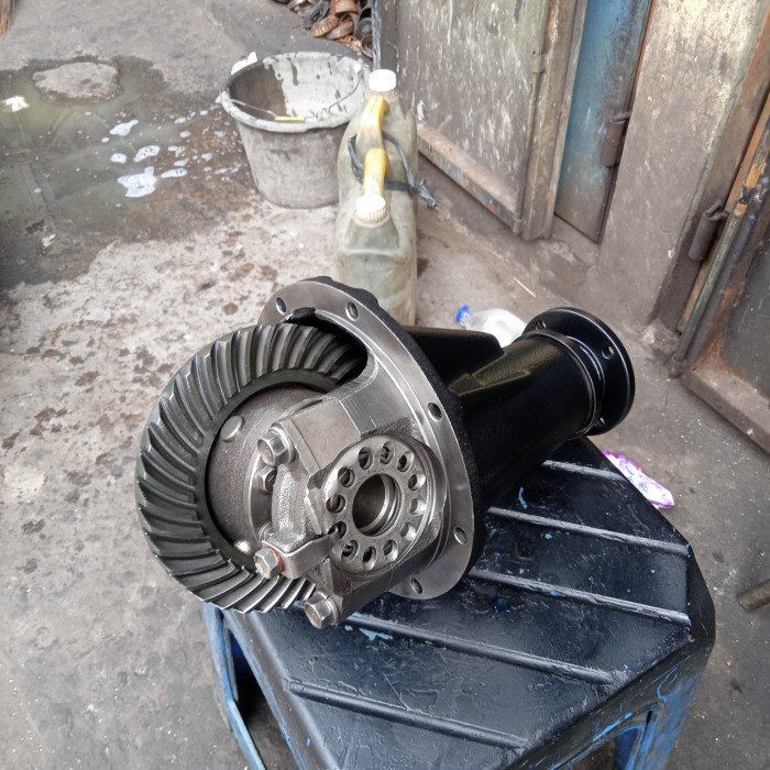 {Second} Gardan belakang Suzuki Katana gigi 9x37 Diskon