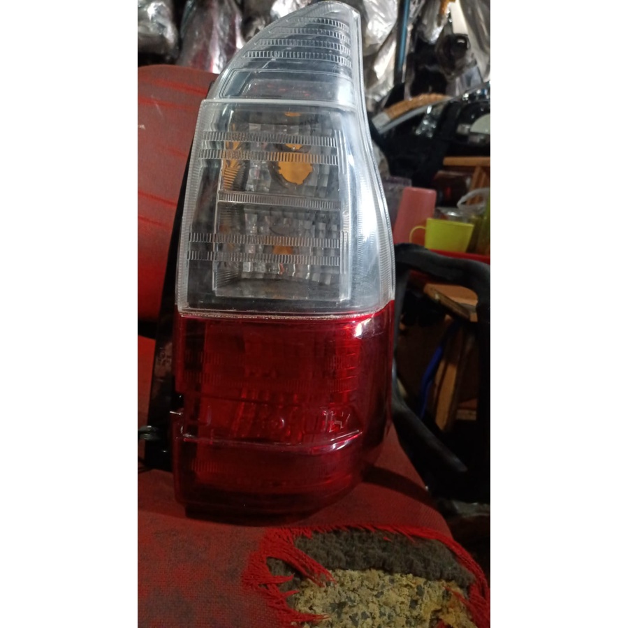 Stoplamp avanza veloz 2019 original