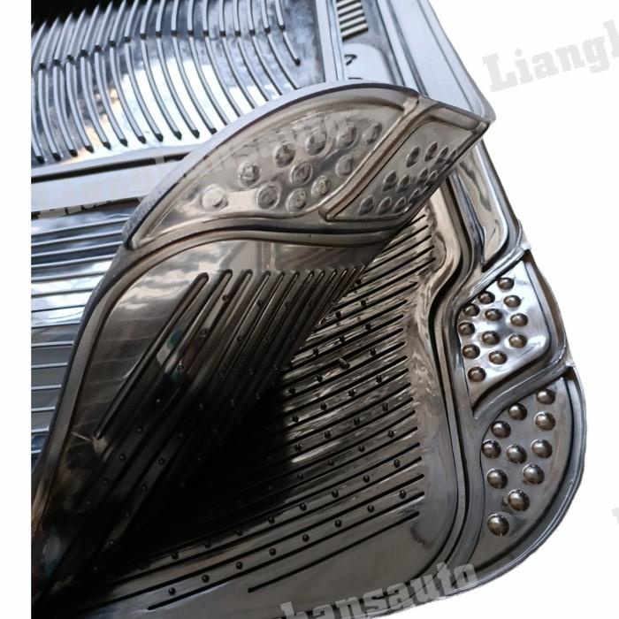 Karpet Karet Mobil Universal Smoke Hitam Transparan