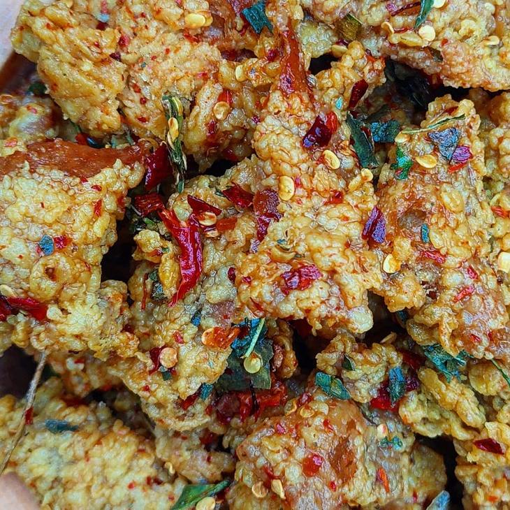 

Keripik Kulit Pedas Daun Jeruk 500Gr