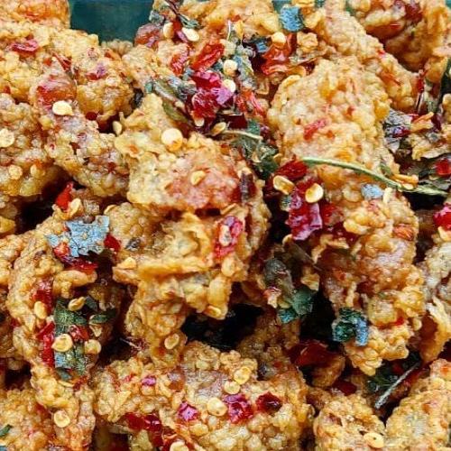 

Keripik Kulit Pedas Daun Jeruk 500Gram