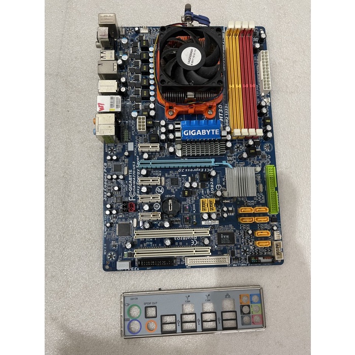 PAKETAN AMD PHENOM II X4 940 MOBO AM2 PLUS DDR2 OFFBOARD + FAN AMD