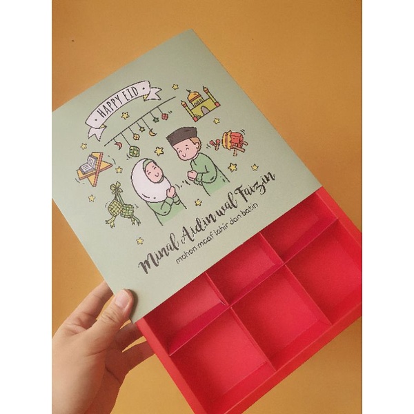 

5 pcs dus box merah motif idul fitri silahturahmi sekat 9 uk 7.3 cm
