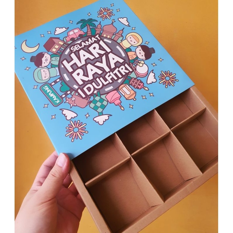 

5 pcs dus box idul fitri coklat kumpul keluarga sekat 9 uk 7.3 cm