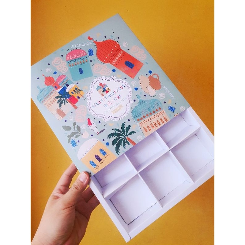 

5 pcs dus box + paperbag hijau putih idul fitri sekat 9 size 7.3 cm