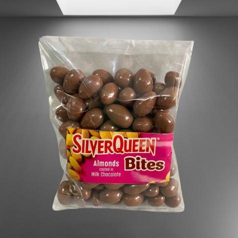 

Coklat Silverqueen Bites Almond dan Mede Kiloan