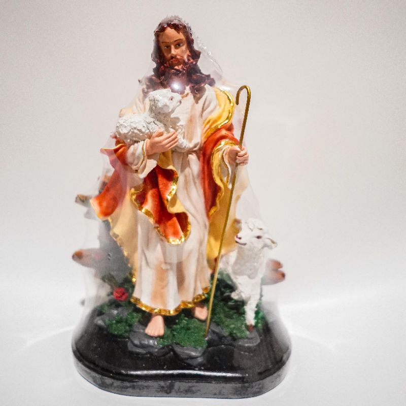 Patung Yesus Gembala
