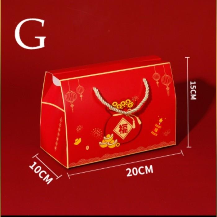 

Kotak Box Imlek Hamper Lucky Cat 014